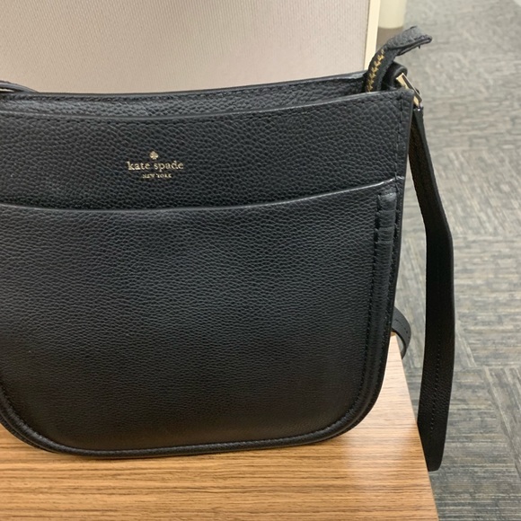 Kate Spade crossbody ♠️ - Picture 2 of 6